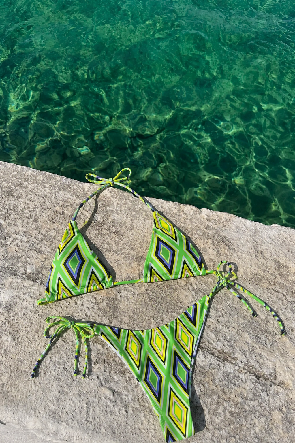 Psyche Bikini Set - Yeşil Geometrik Desenli Üçgen Bikini Takımı
