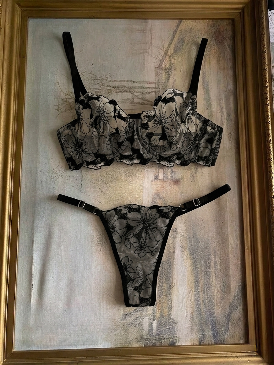 Midnight Lace Bralet Takımı