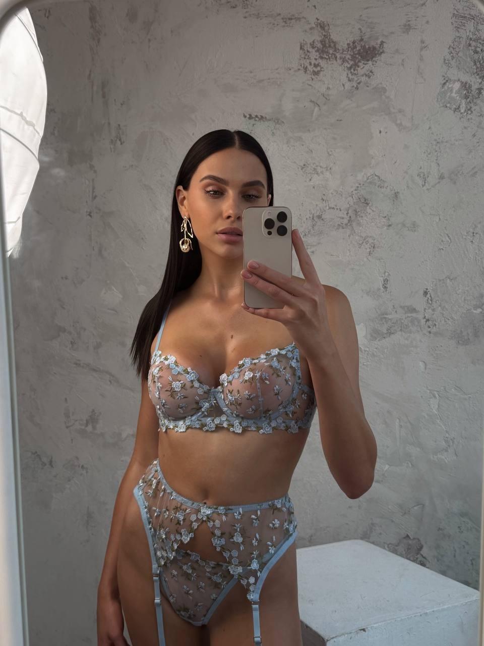 Amelie Blue Garter Set