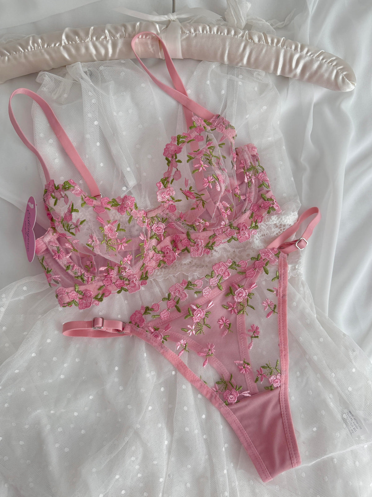 Amelie Pembe Çiçek Detaylı Bralet Takımı
