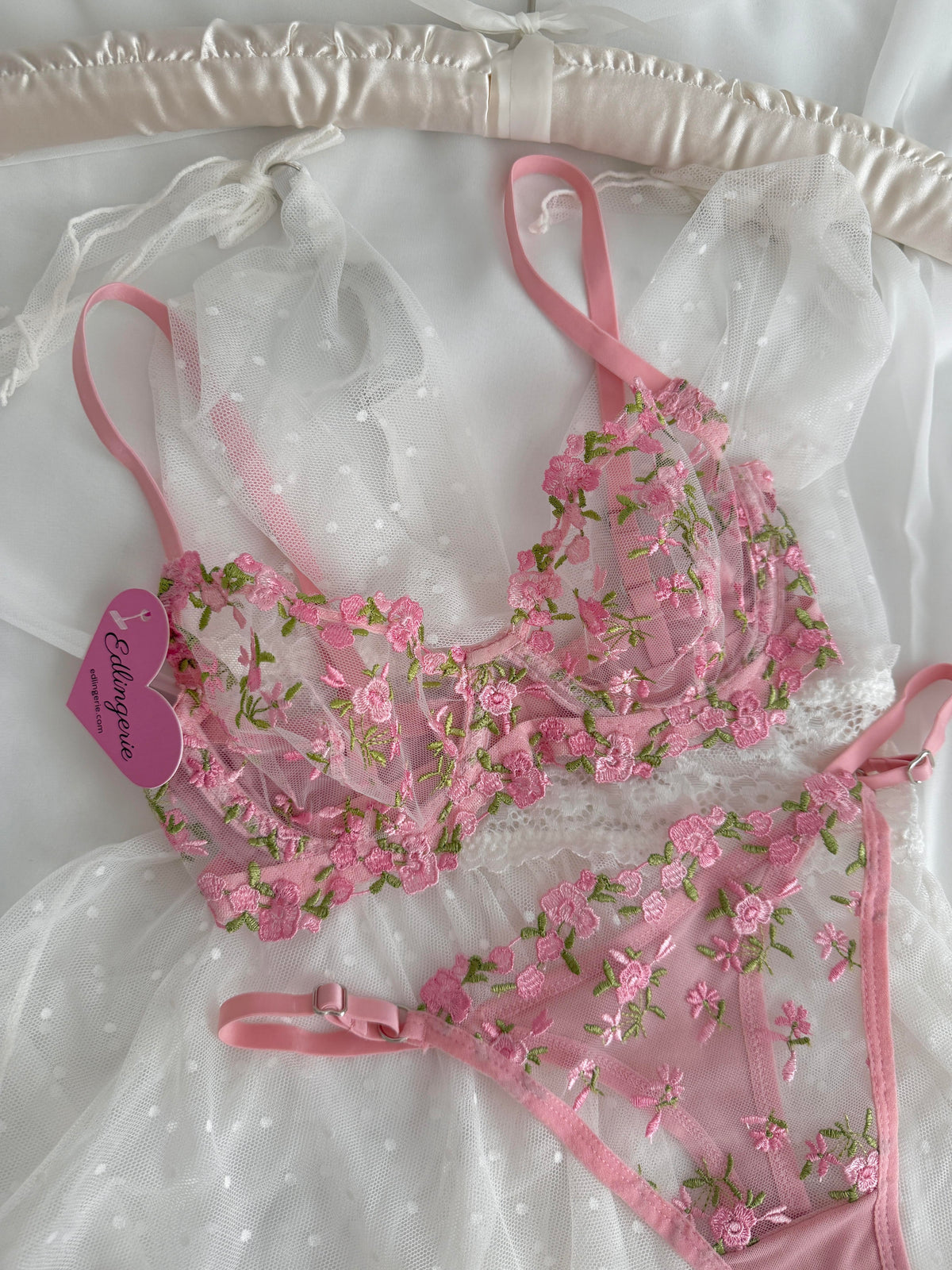 Amelie Pembe Çiçek Detaylı Bralet Takımı