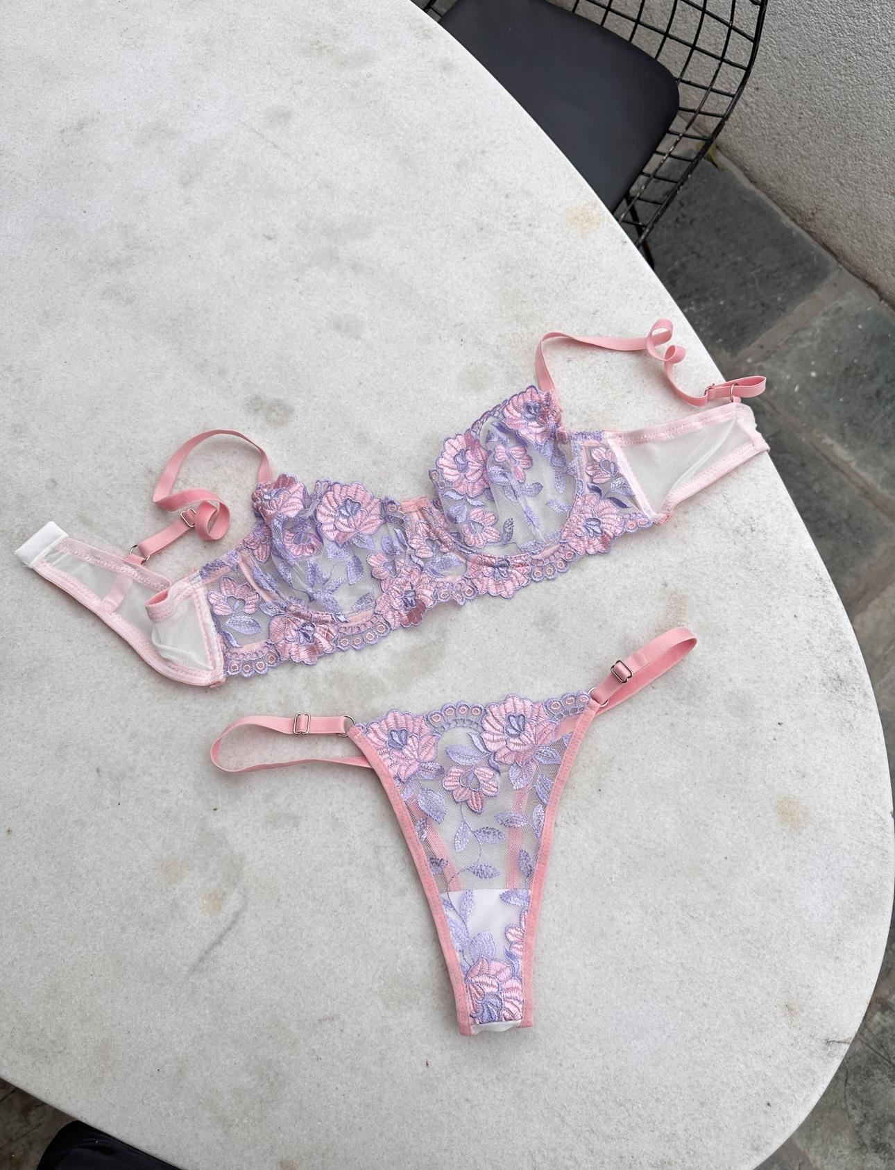 Anna Bralet Takımı