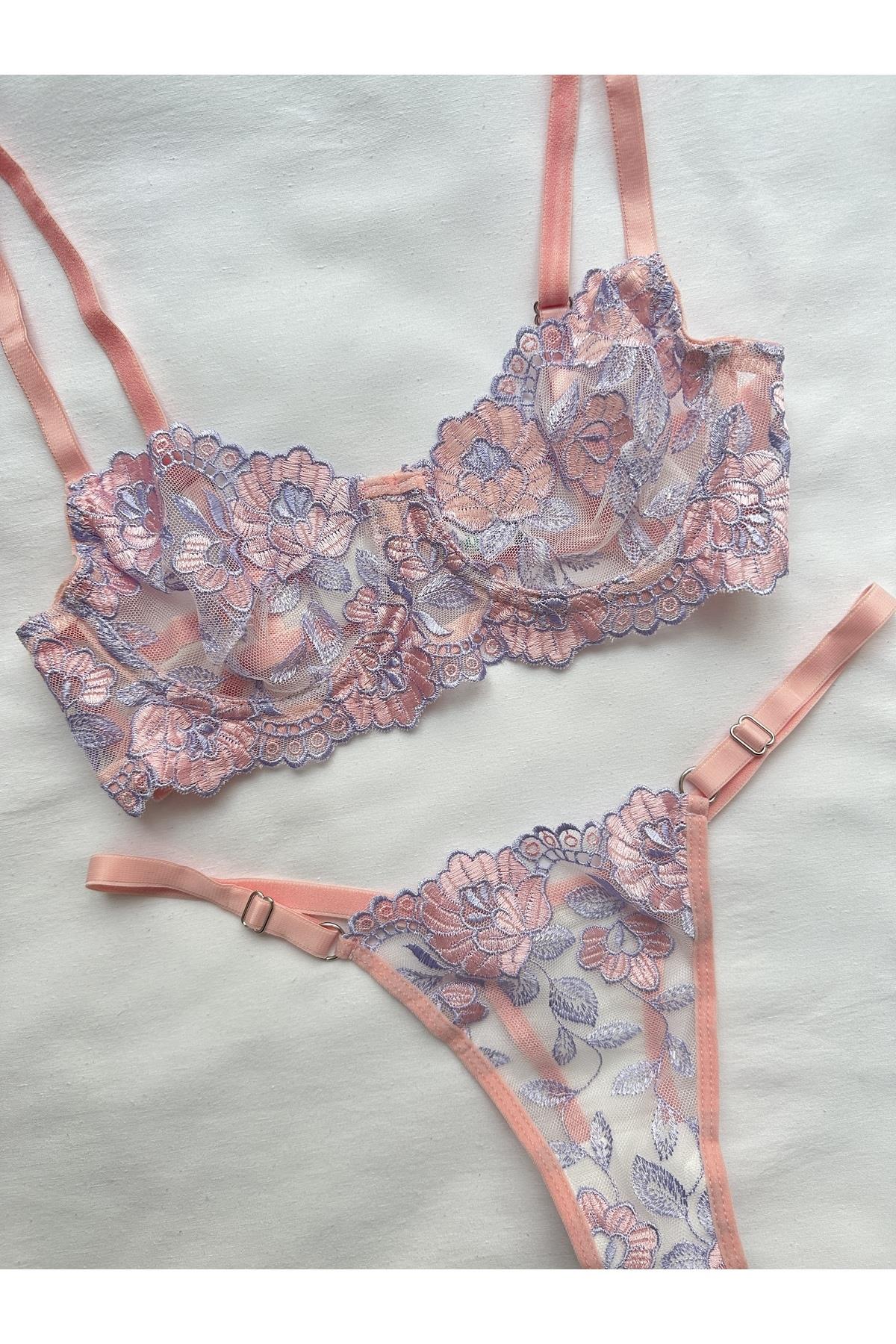 Anna Bralet Takımı