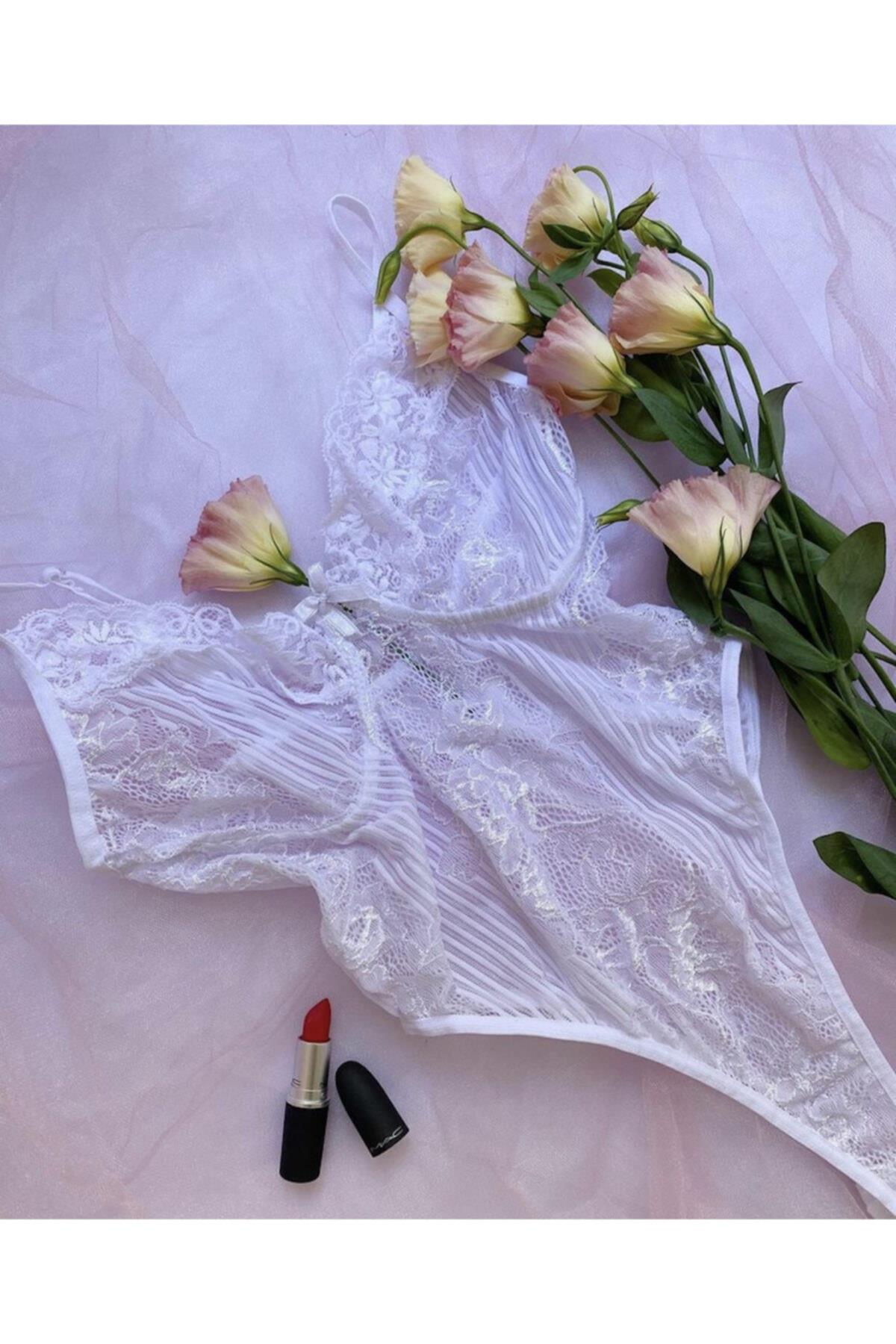 Beyaz Dantel Detaylı Bodysuit