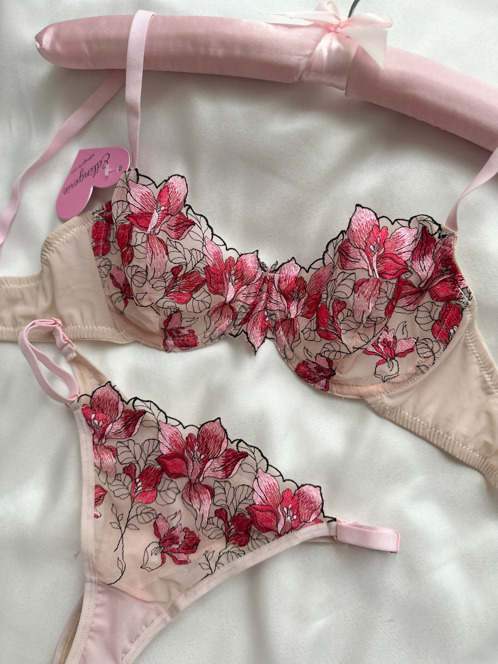 Camille Bralet Set