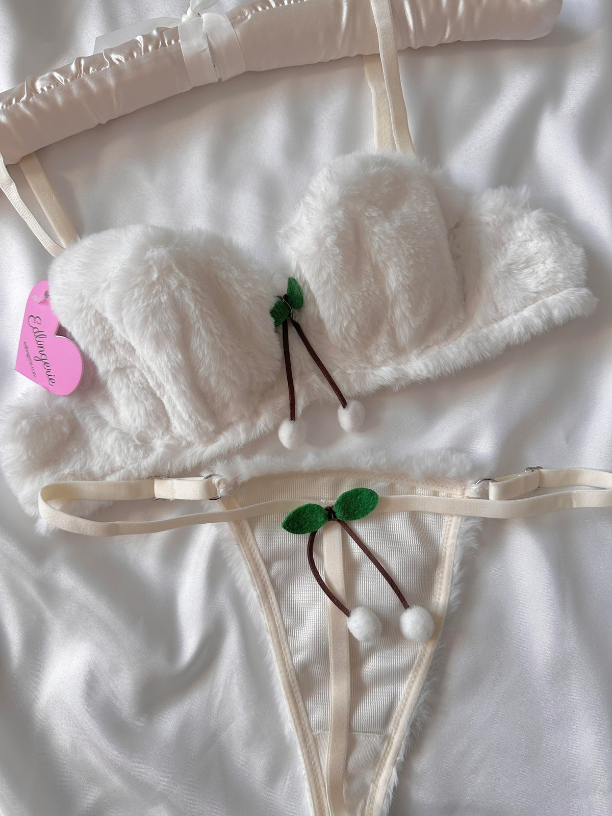 Cherry Peluş Bralet Takımı