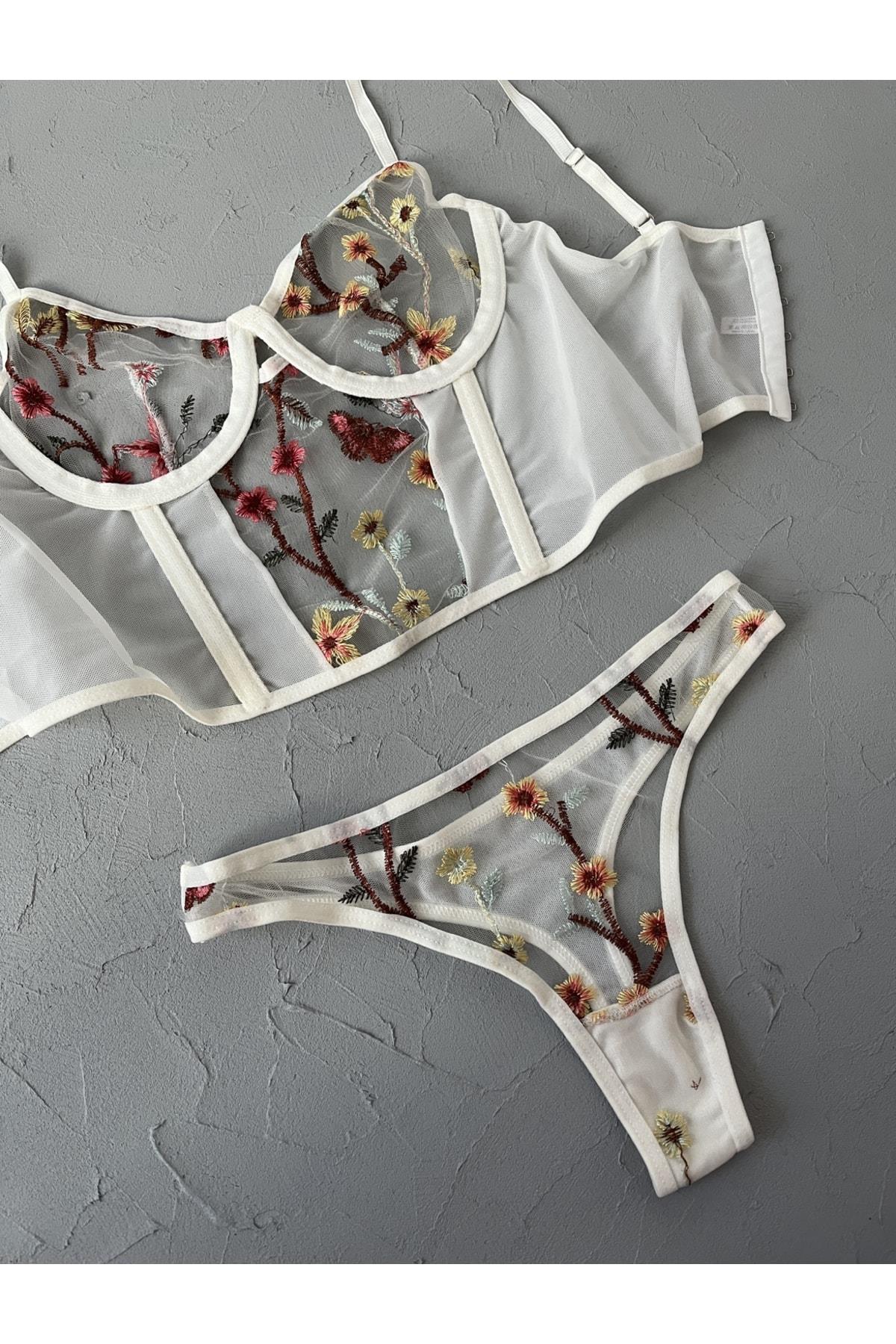 Çiçek Detaylı Bralet Takımı