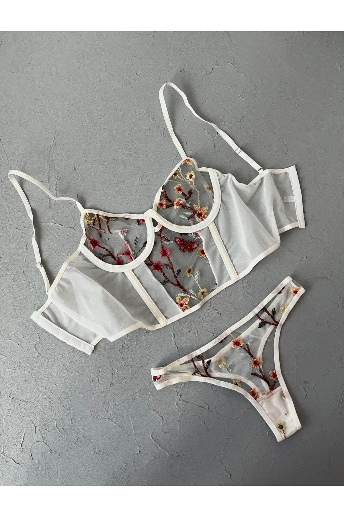 Çiçek Detaylı Bralet Takımı