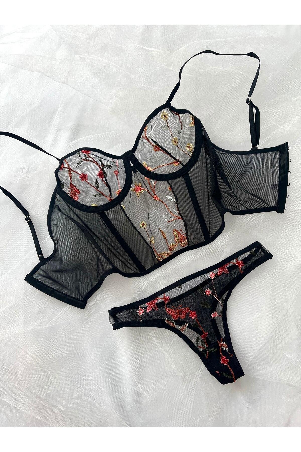 Çiçek Detaylı Bralet Takımı