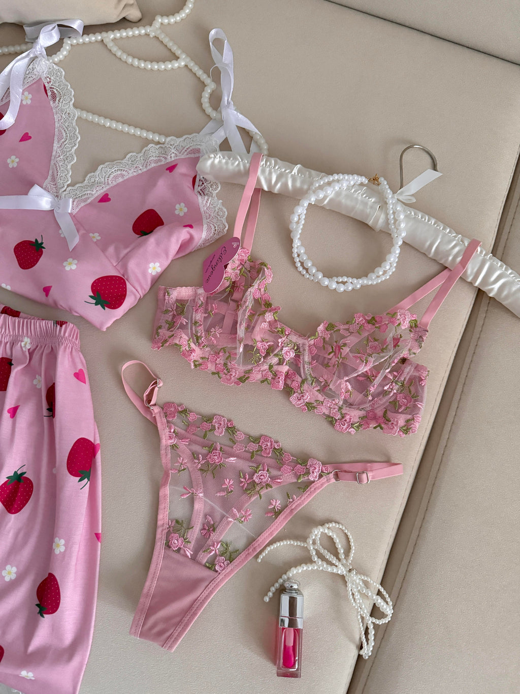Çilek Desenli Pijama Set