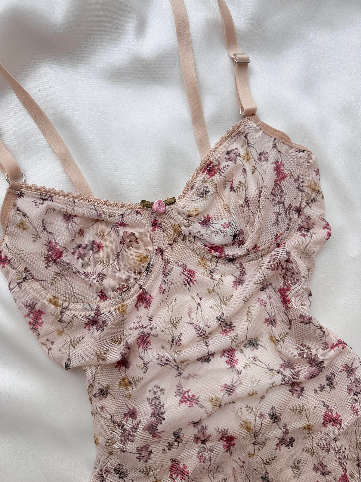 Desire Çiçek Desenli Bodysuit