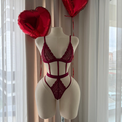 Cara Vişne Bodysuit