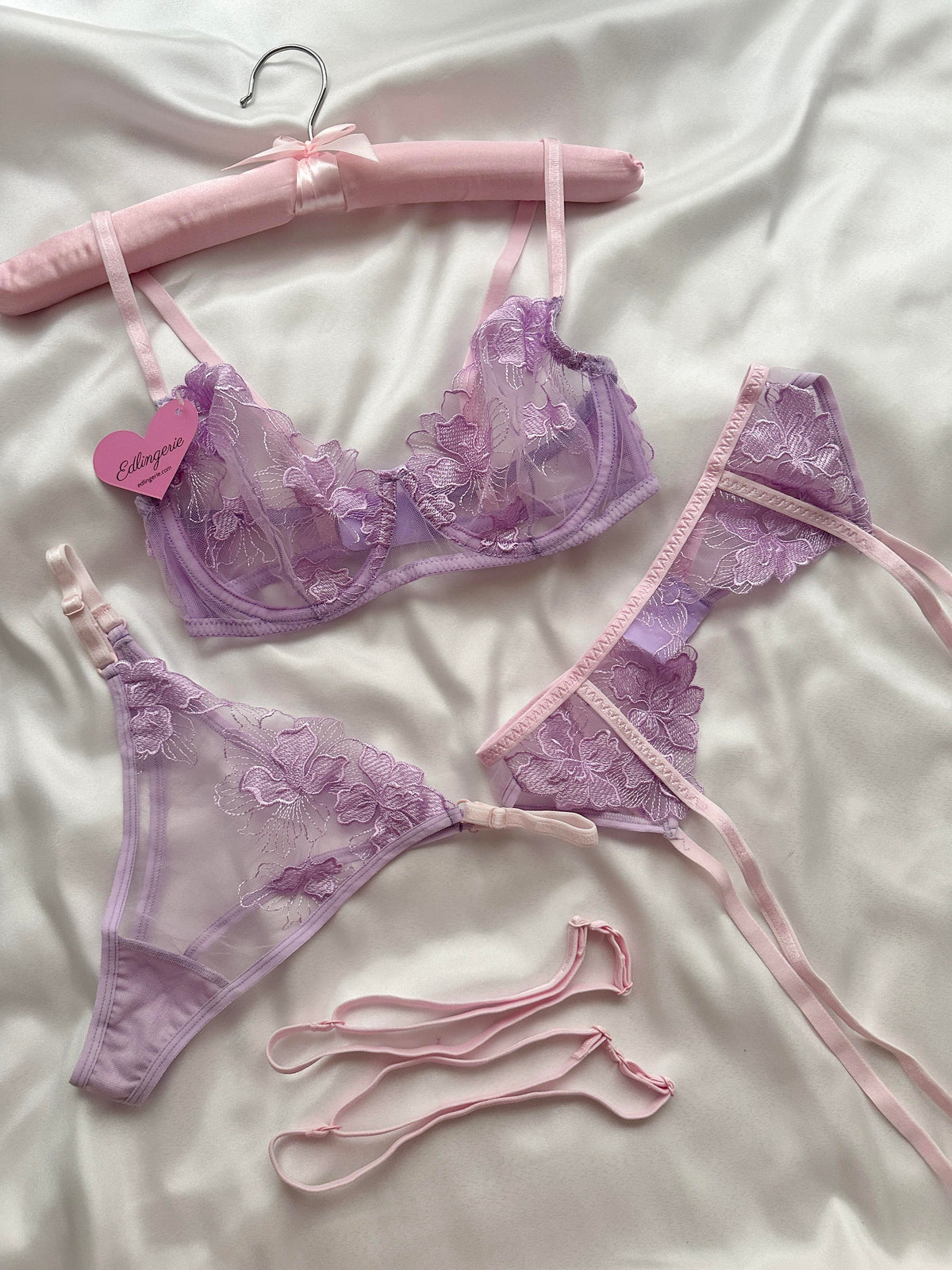 Eldora Garter Set