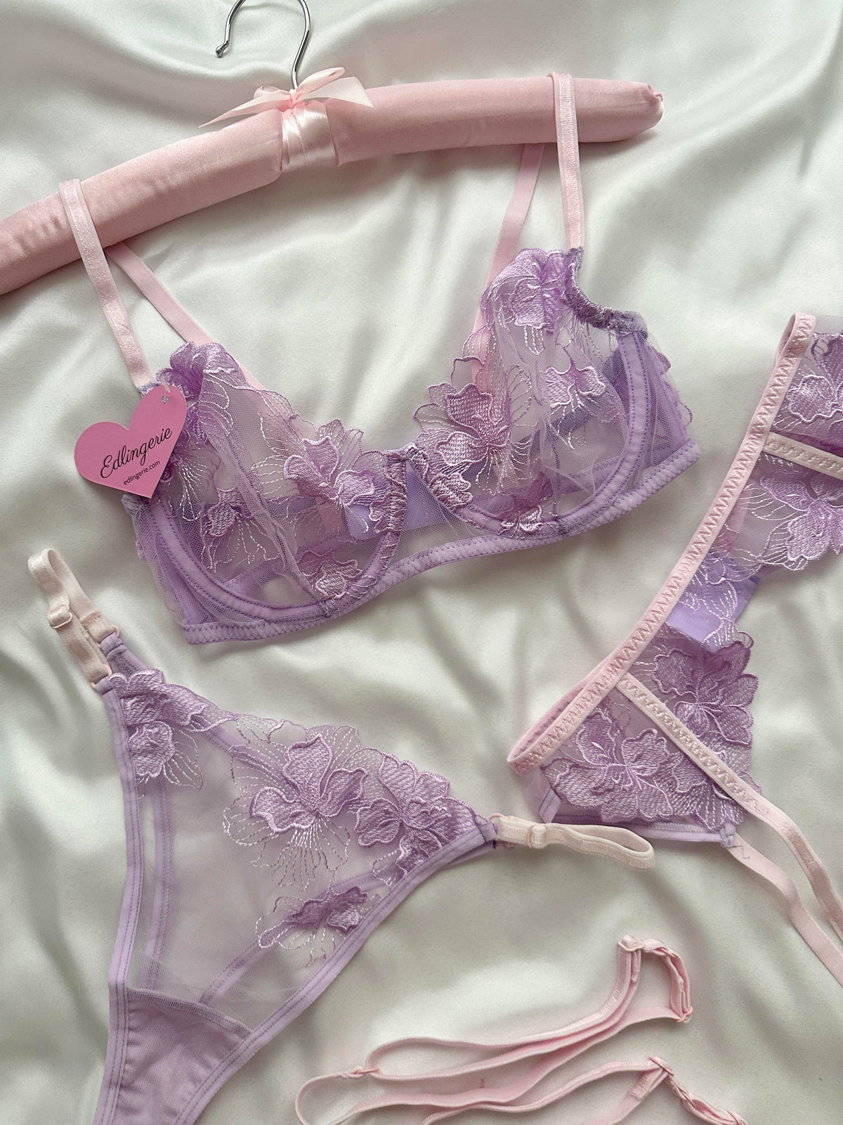 Eldora Garter Set