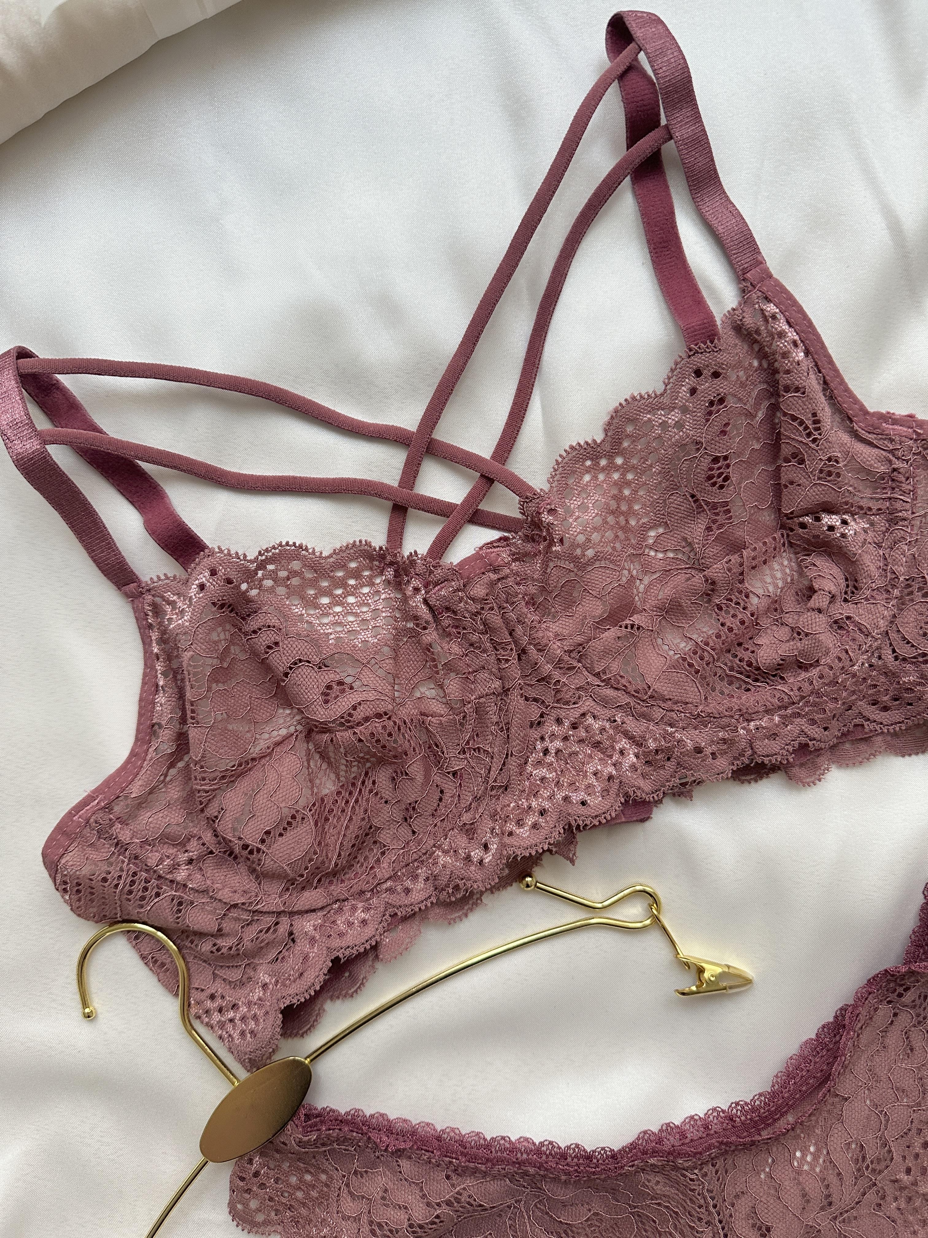 Gül Kurusu Balenli Bralet Takımı