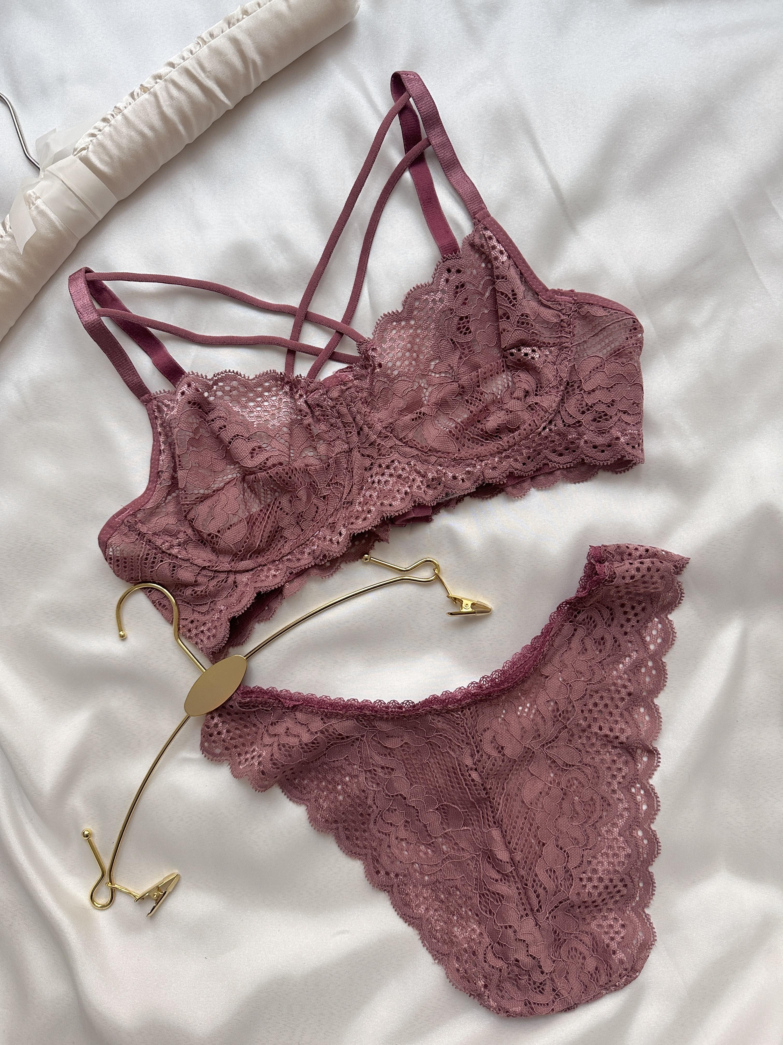 Gül Kurusu Balenli Bralet Takımı