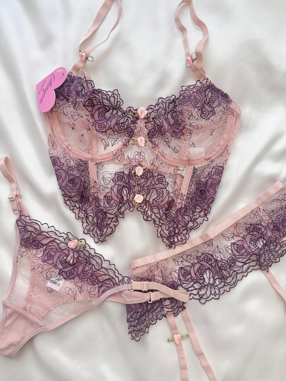 Ivonne Garter Set