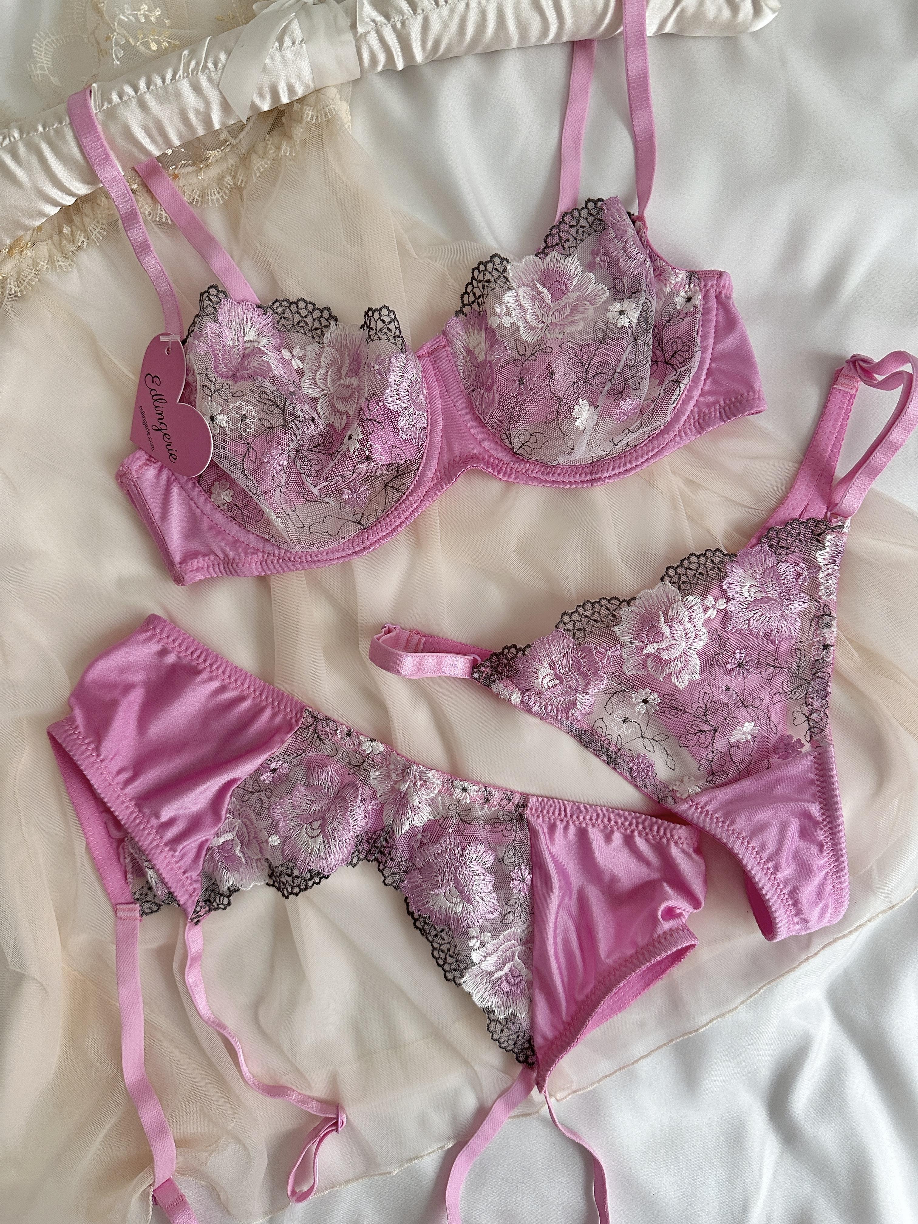 Janna Pink Garter Set