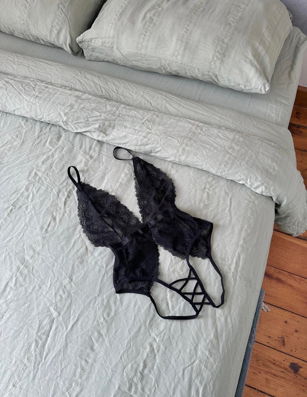 Jessica Özel Bölgesi Açık Fantezi Bodysuit