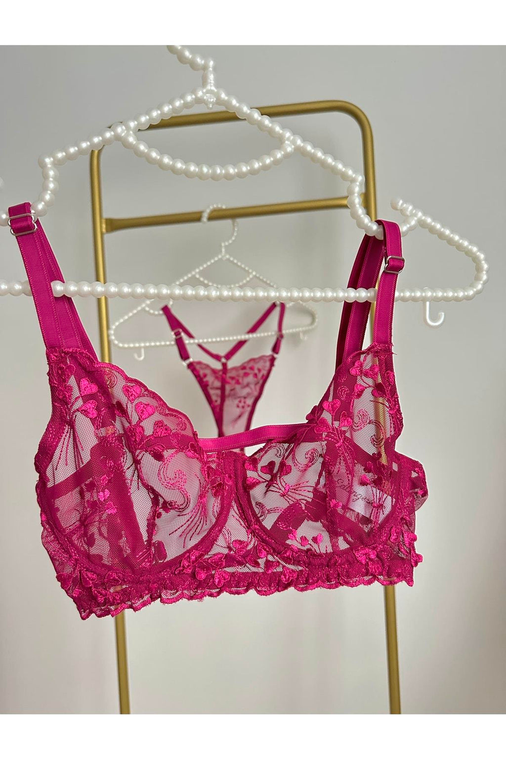 Kabartmalı Kalp Desenli Vişne Bralet Takımı