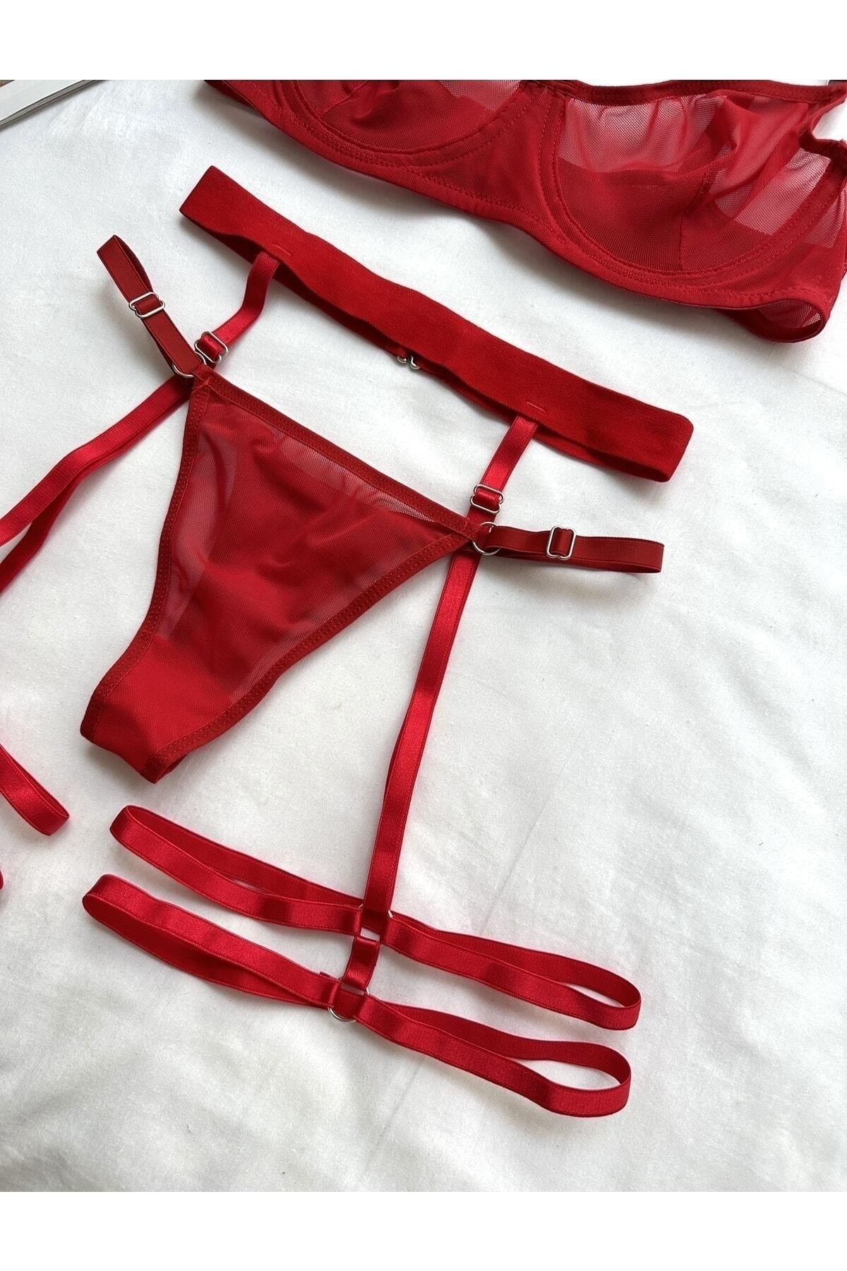 Kırmızı Bacak Aksesuarlı Bralet Takımı