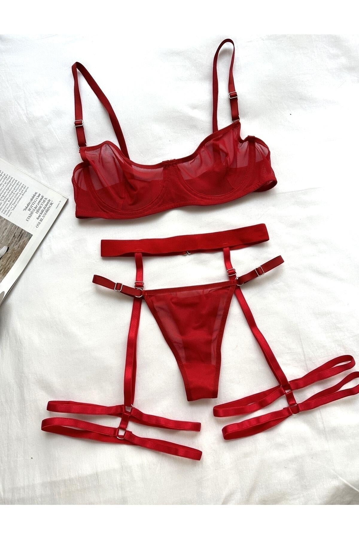 Kırmızı Bacak Aksesuarlı Bralet Takımı