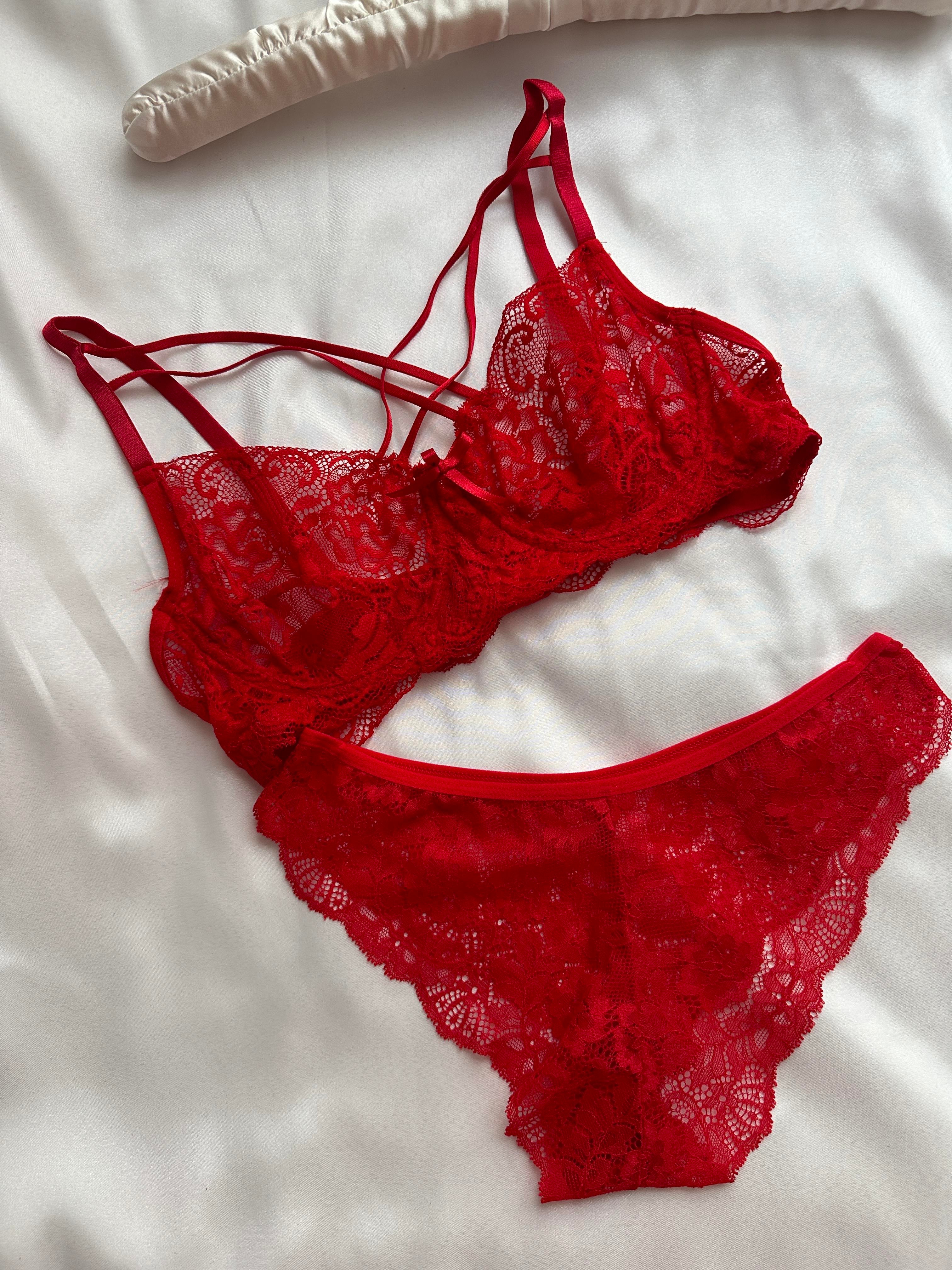 Kırmızı Balenli Bralet Takımı