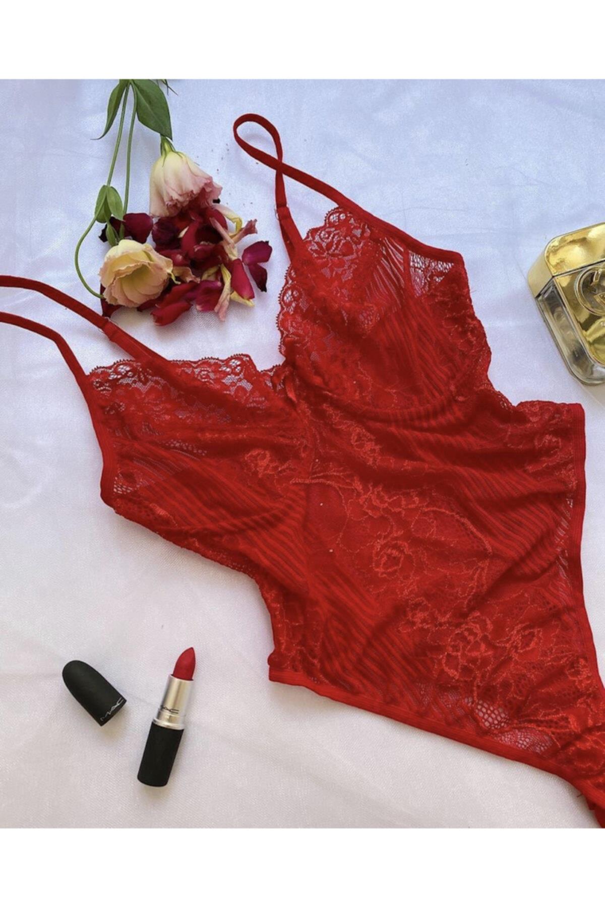 Kırmızı Dantel Detaylı Bodysuit