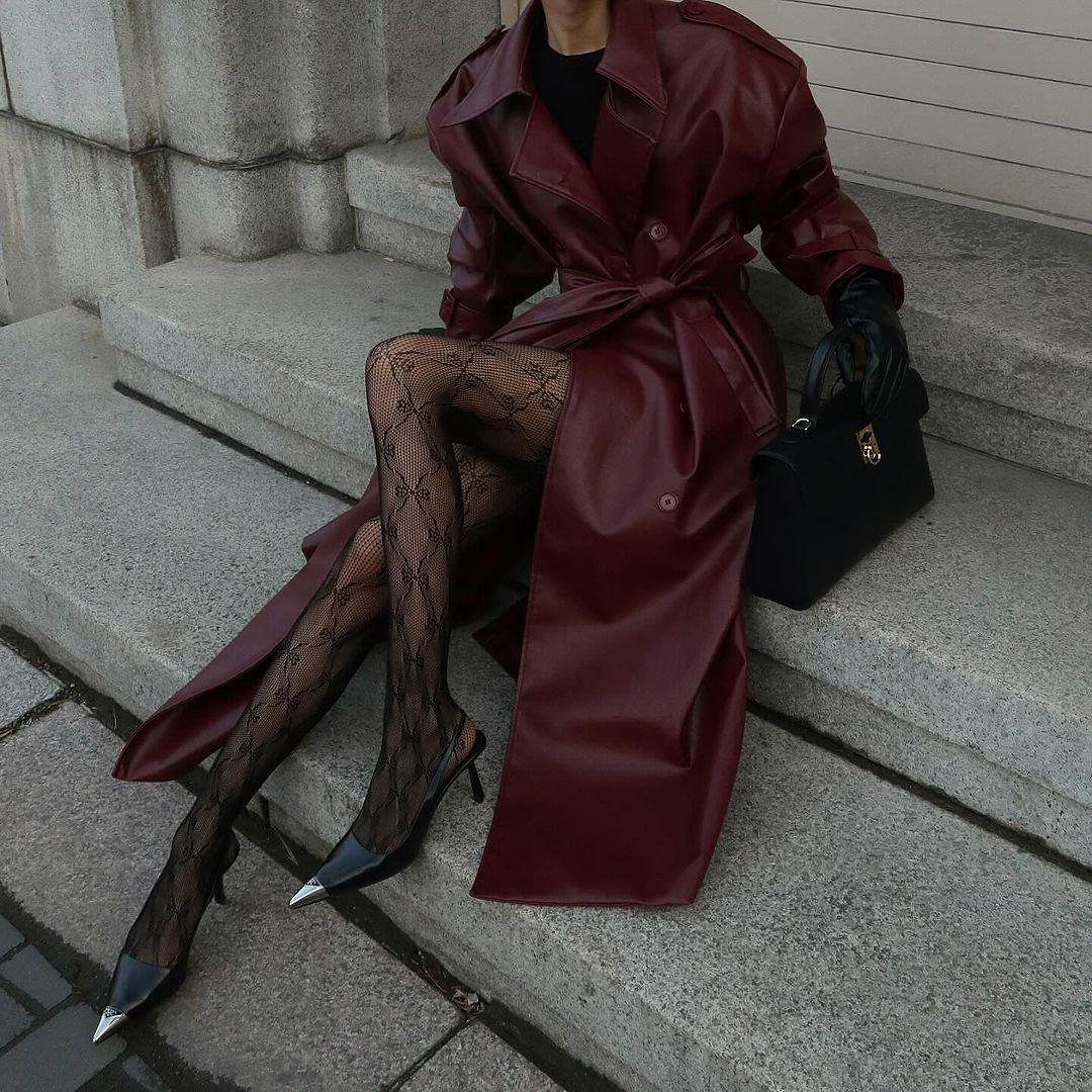 Black sheer tights with ribbon pattern