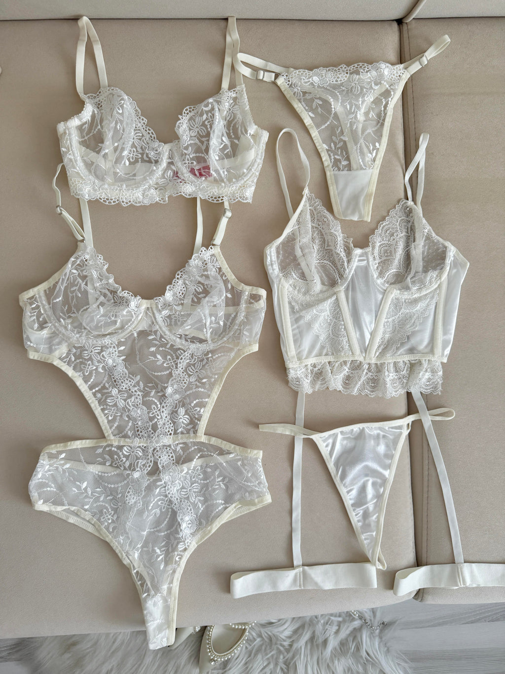 Lily Ekru Set