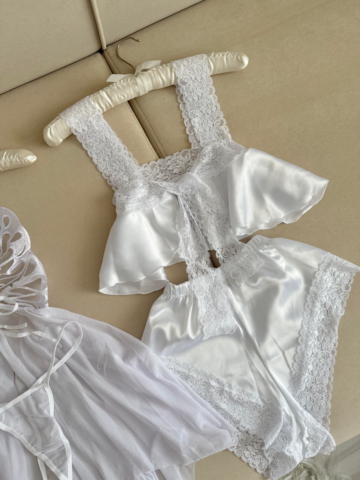 Mila Beyaz Set