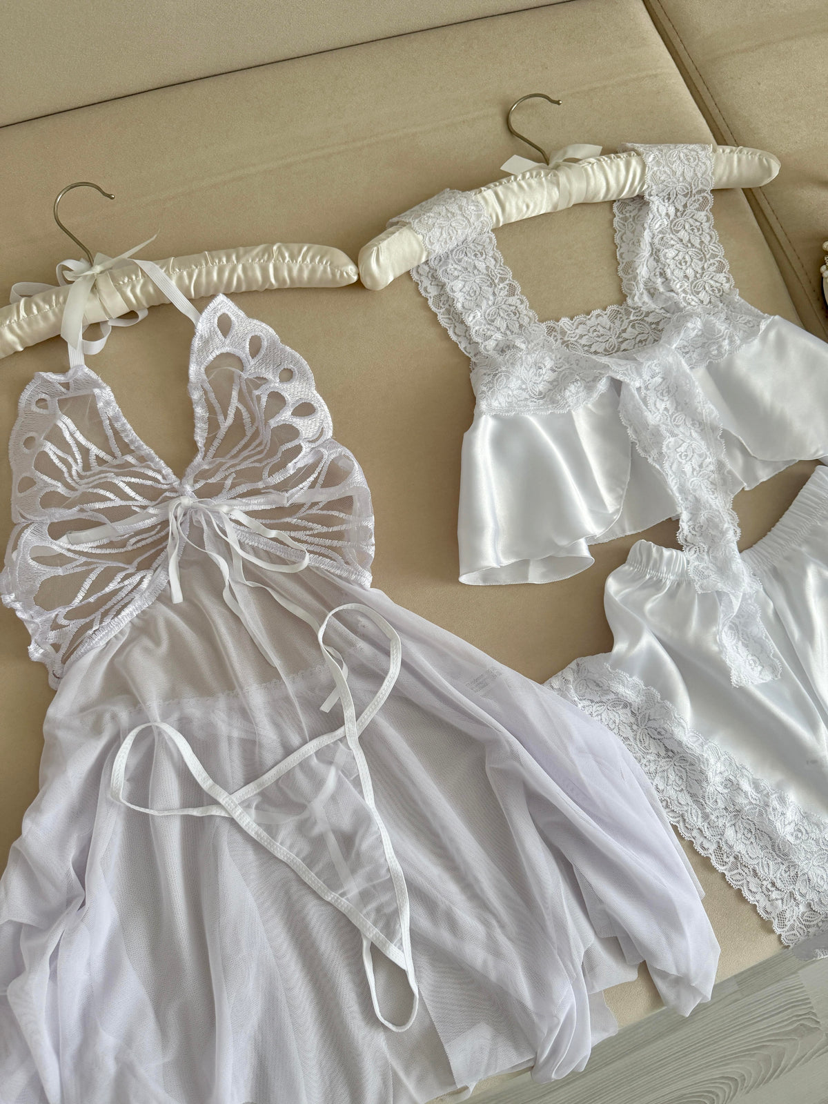 Mila Beyaz Set