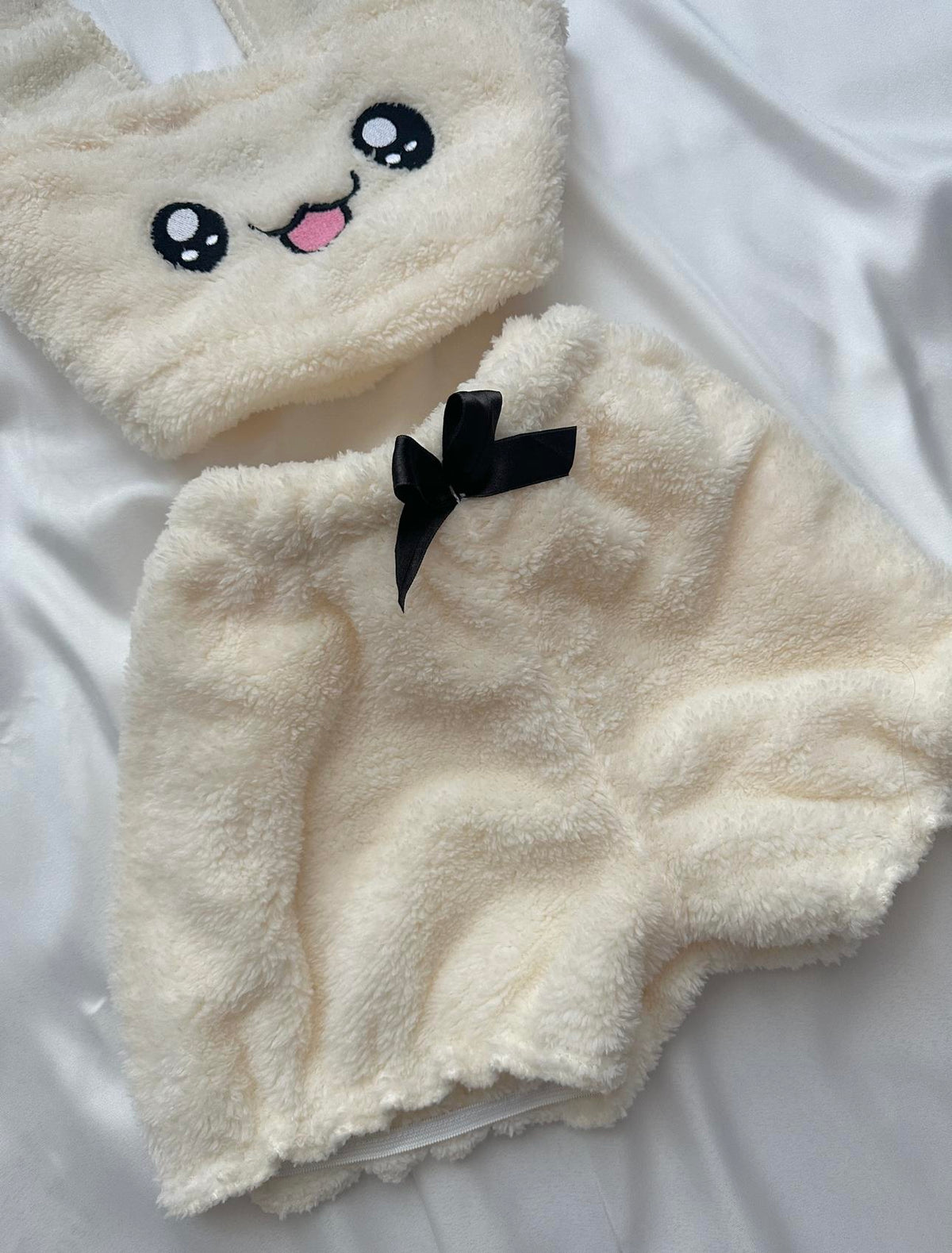 Peluş Wellsoft Şortlu Büstiyer Pijama Takımı