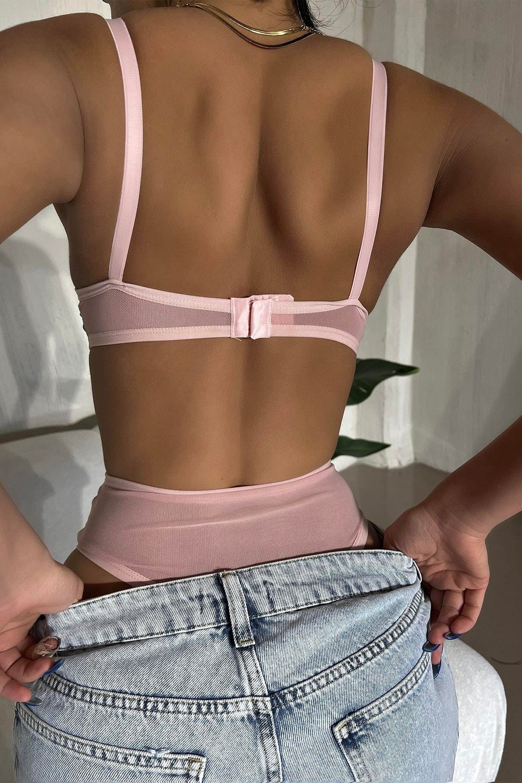 Pembe Çiçek Detaylı Body