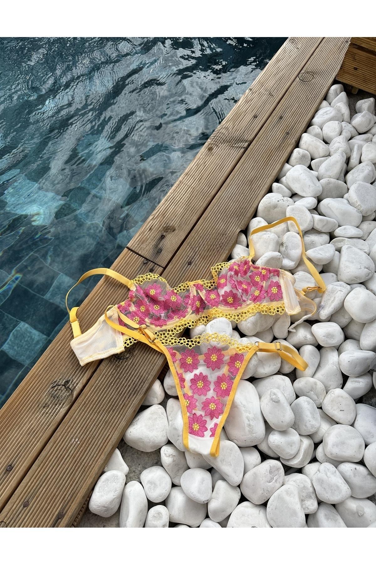 Pembe Papatya Desenli Bralet Takımı