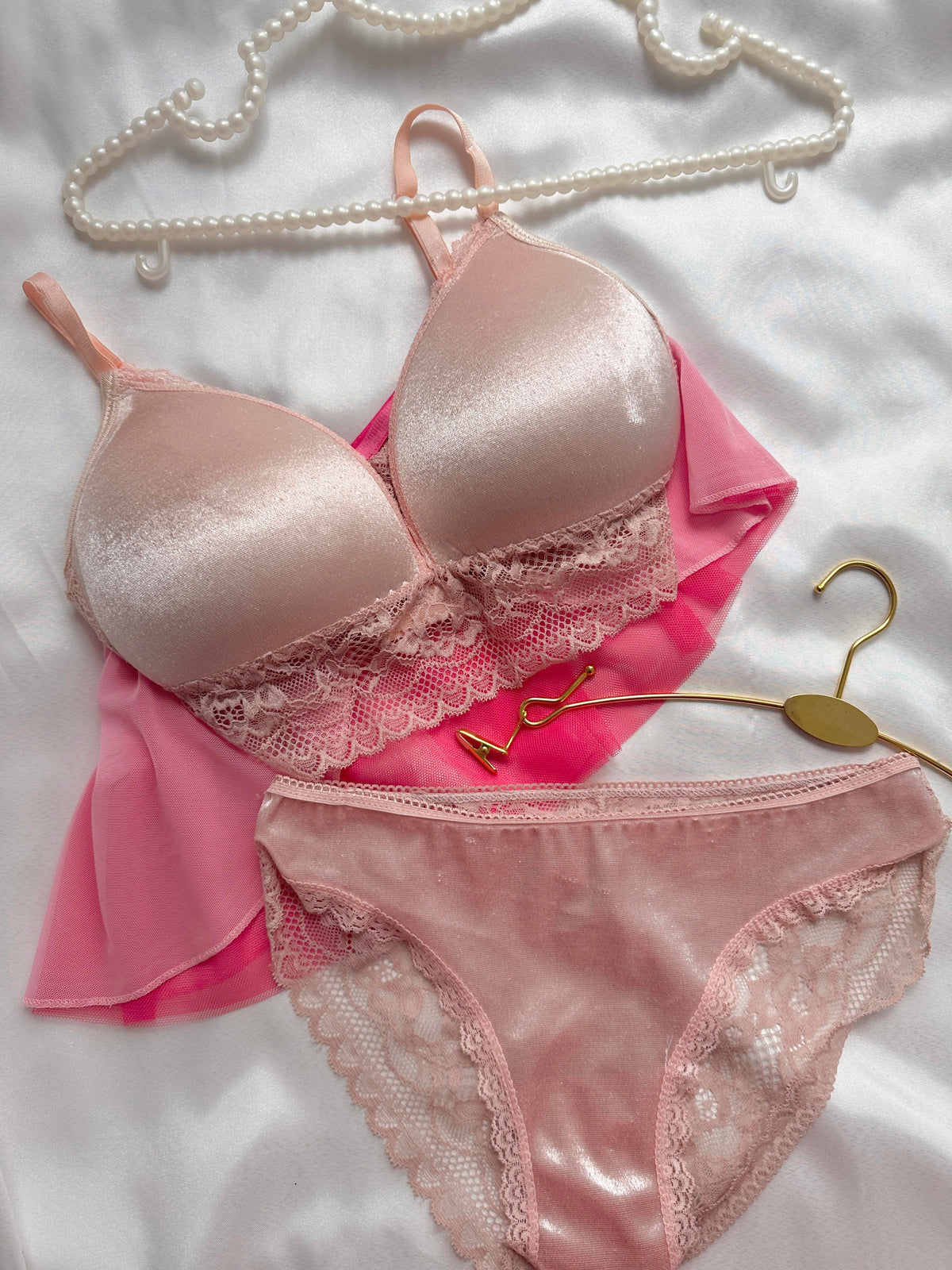 Powder Pink Push Up Velvet Bralette Set