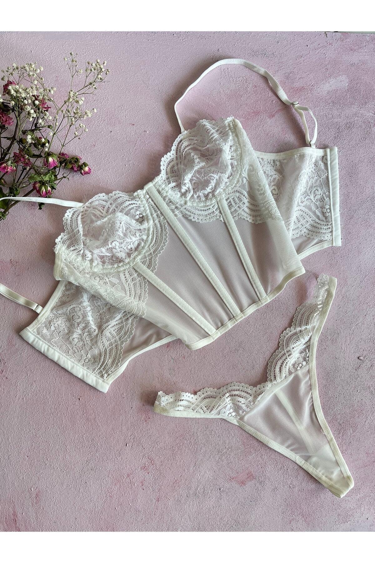 Renata Beyaz Bralet Takımı