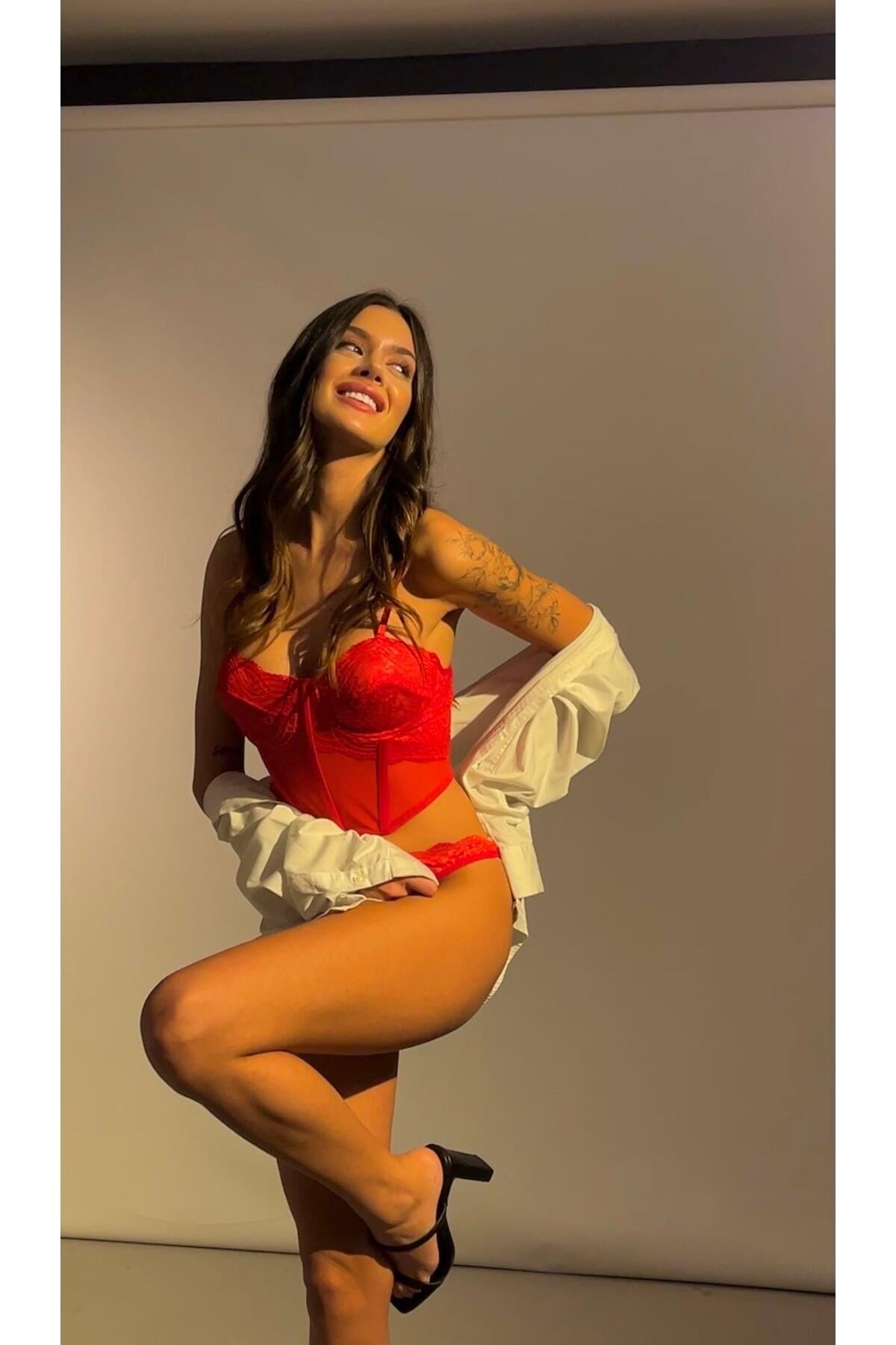 Renata Büstiyer Seti