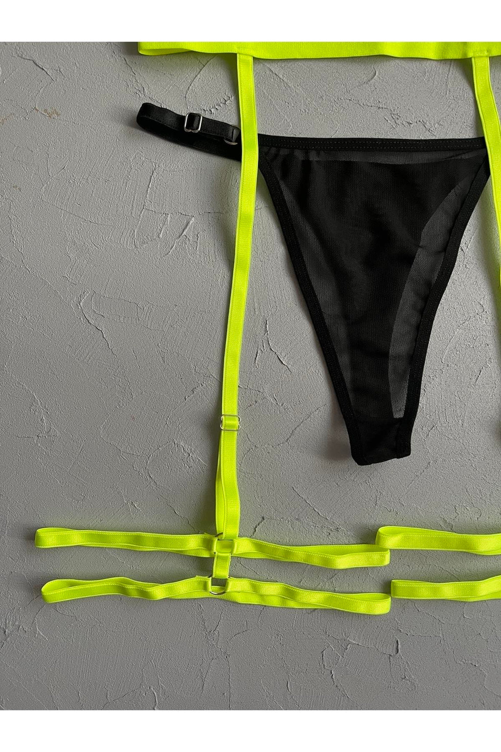 Yellow Leg Accessory