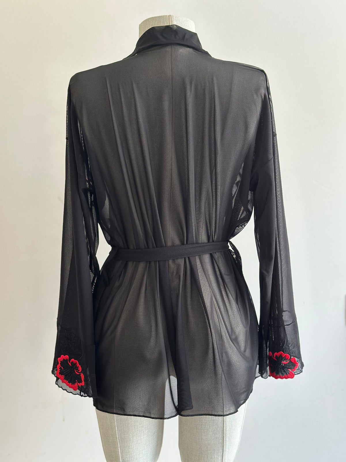 Black and Red Lace Detail Robe