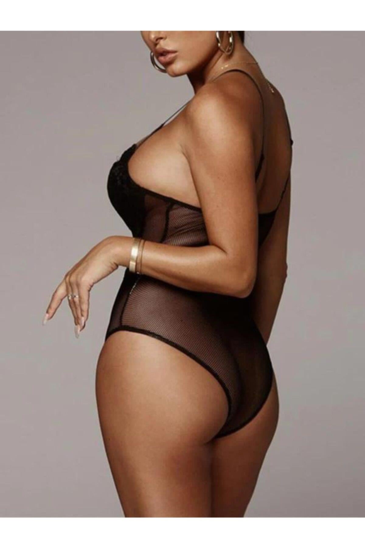 Siyah Şerit Detaylı Bodysuit