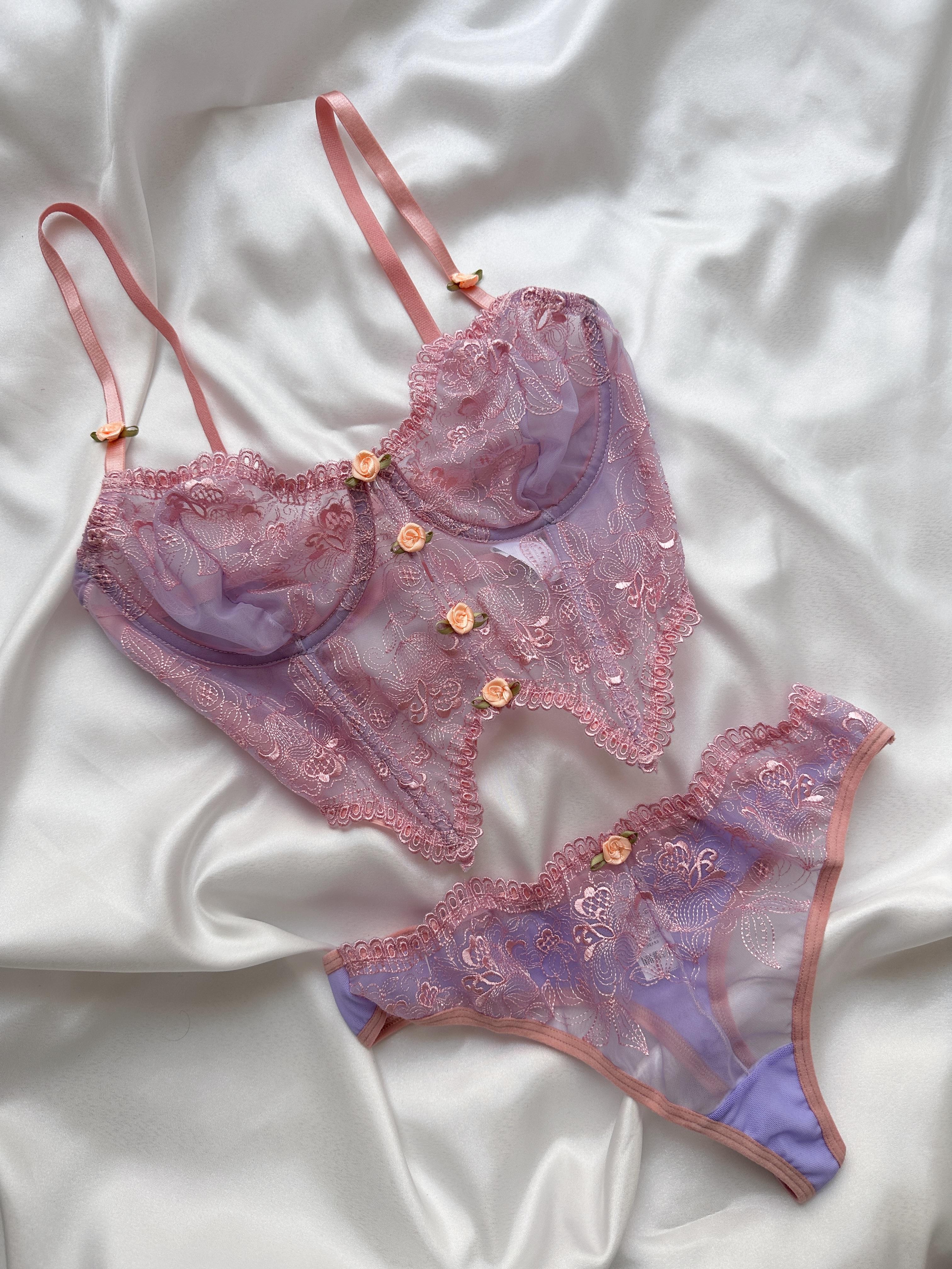 Soft Pink Garter Set