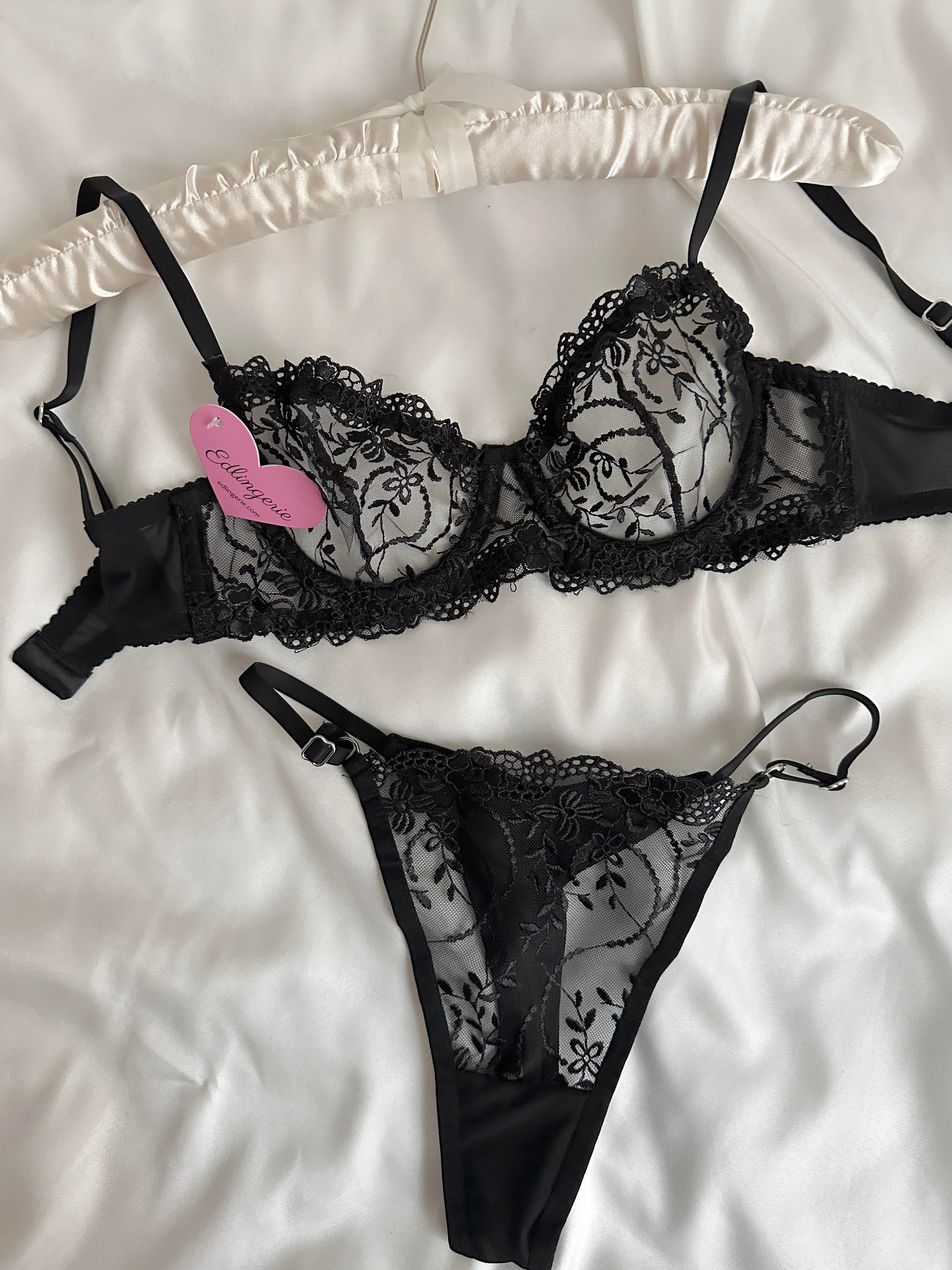 Swan Black Bralette Set
