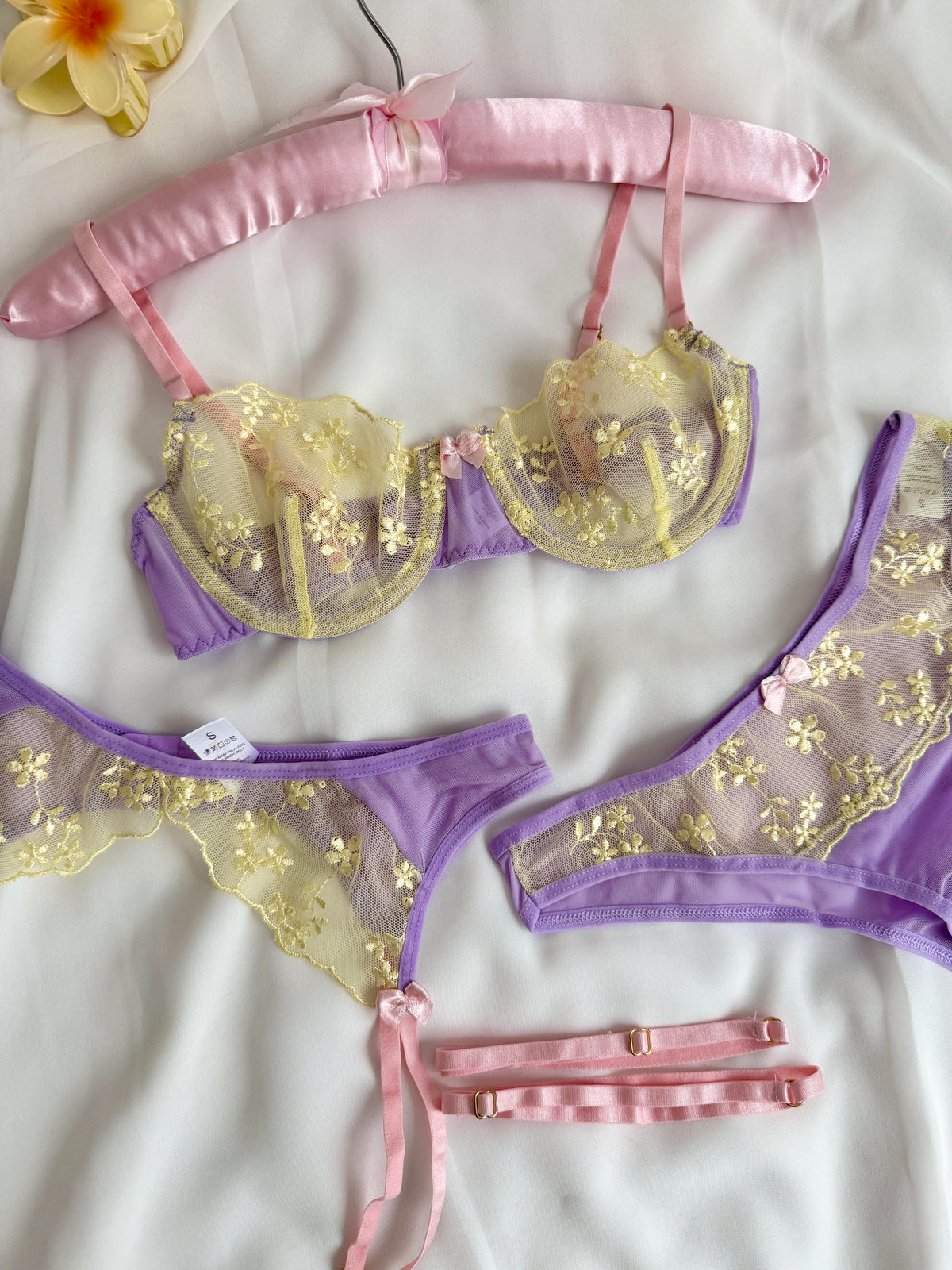Violet Garter Set