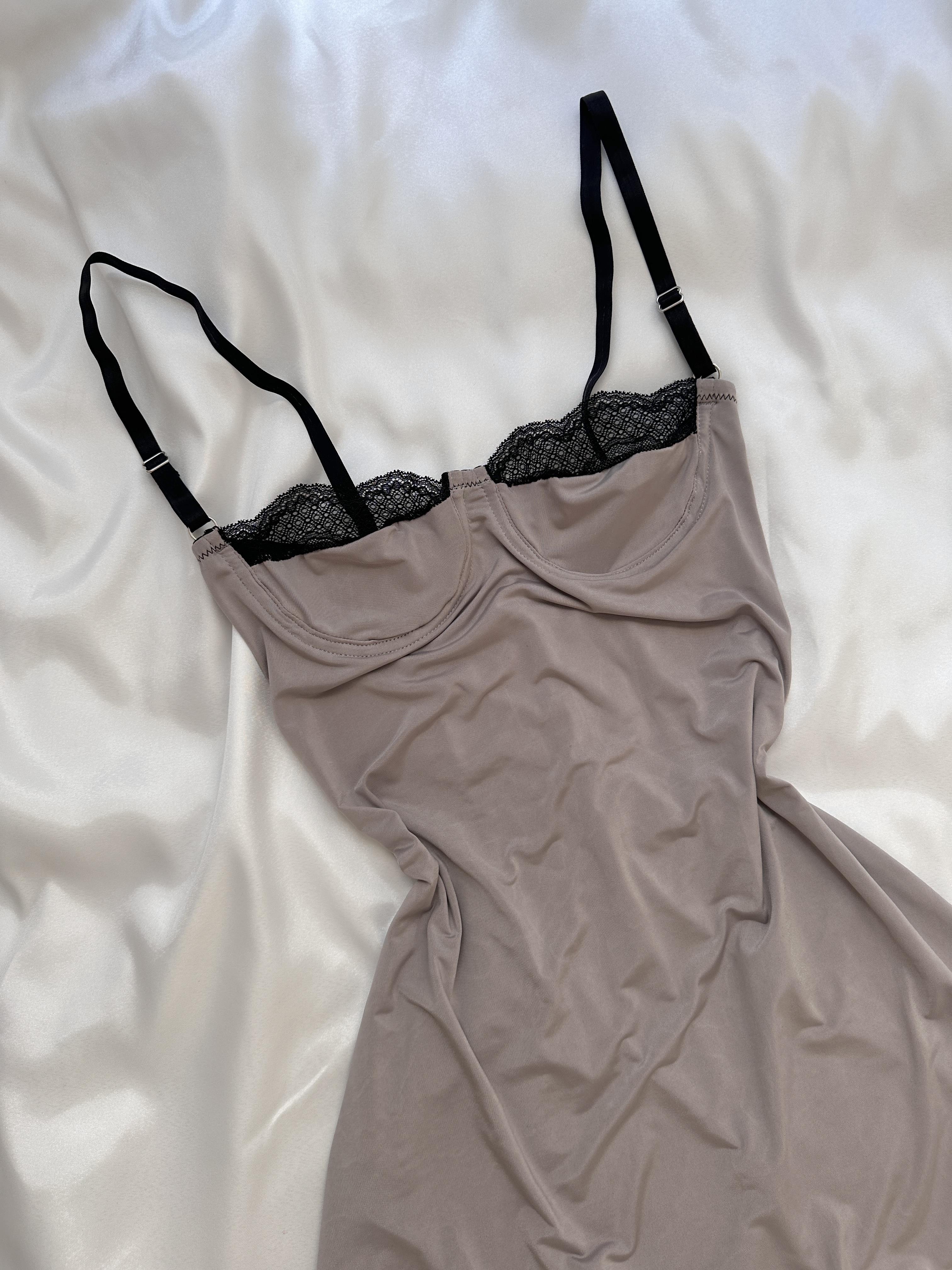 Açık Vizon Rengi Saten Gecelik