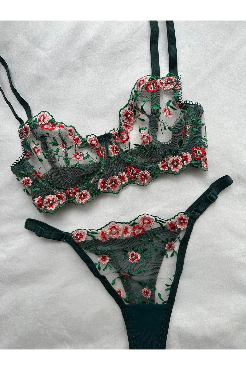 Yeşil Çiçek Detaylı Balenli Bralet Takımı